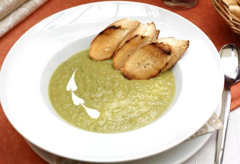 Отель Nostalgia