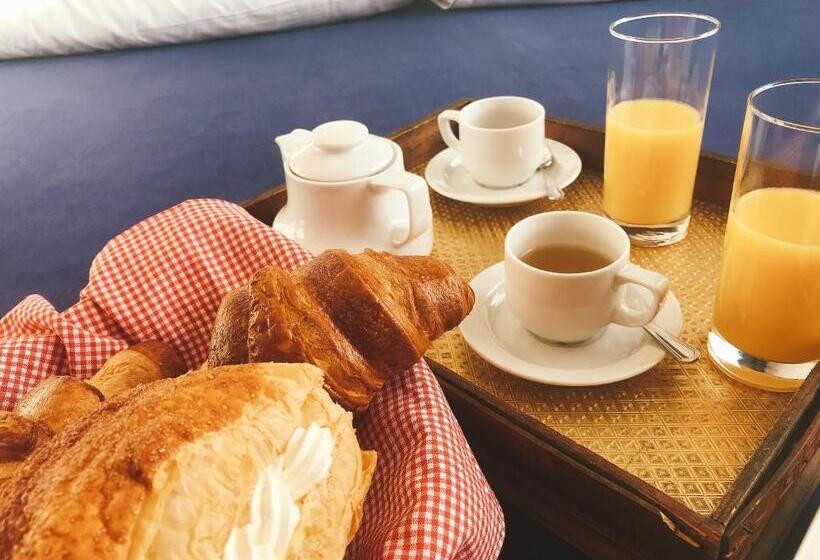 Отель Nostalgia