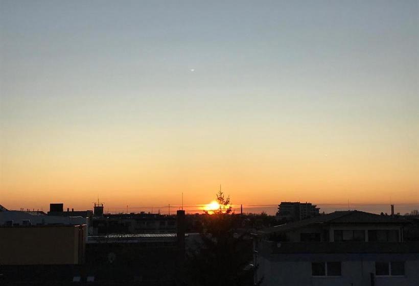 Отель Nostalgia