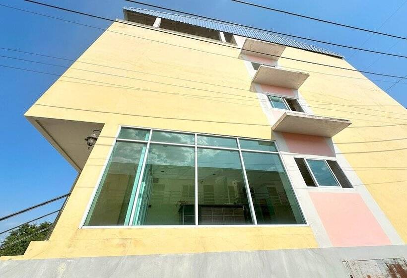 호텔 Tara Apartment