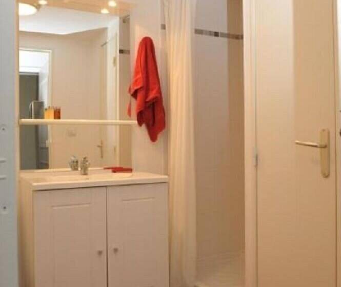 Studilodge   Zola Park