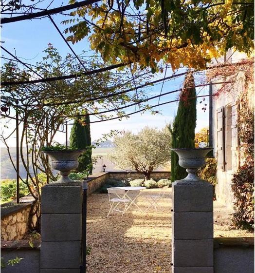 ベッドアンドブレックファースト Agape Du Gers