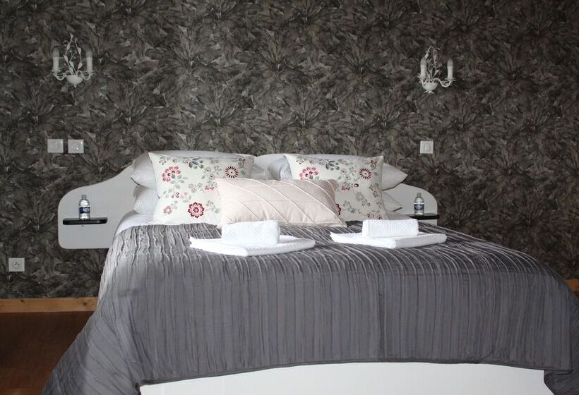 ベッドアンドブレックファースト Les Pipistrelles