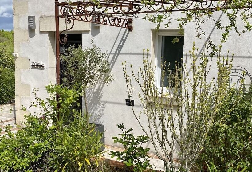 住宿加早餐  Le Logis De La Brumanderie   Saintes