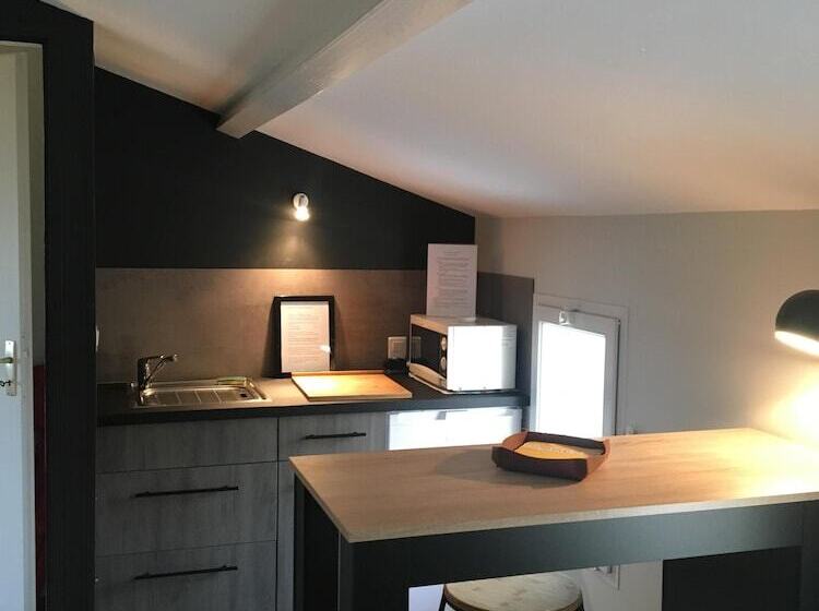 住宿加早餐  Le Logis De La Brumanderie   Saintes