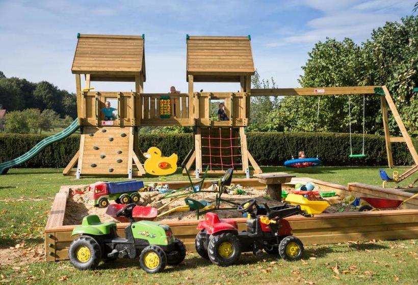 ホテル Maria Theresien Hof Loipersdorf