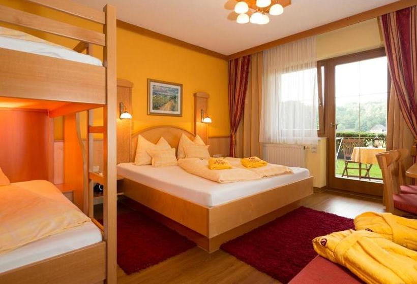 ホテル Maria Theresien Hof Loipersdorf