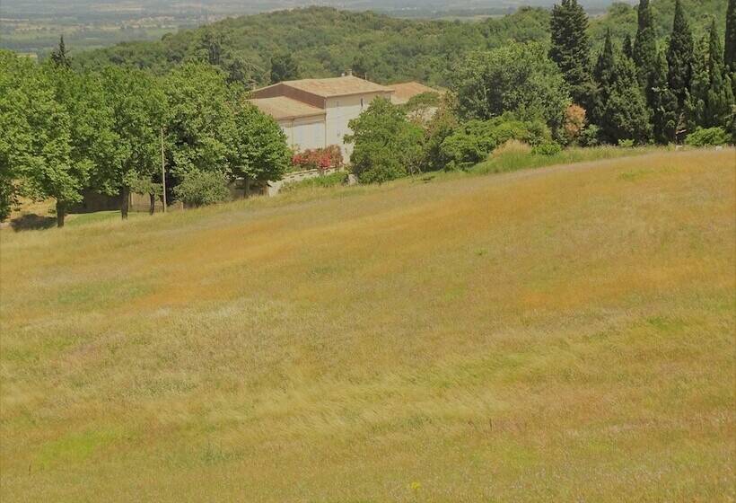 펜션 Domaine De La Petite Tour