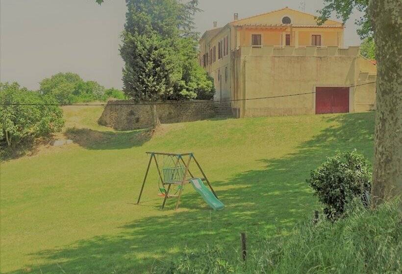 펜션 Domaine De La Petite Tour