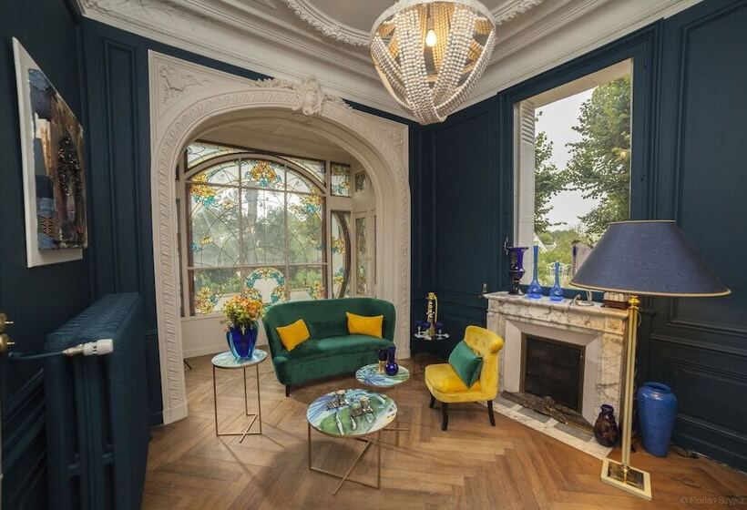 膳宿费 Villa Alecya