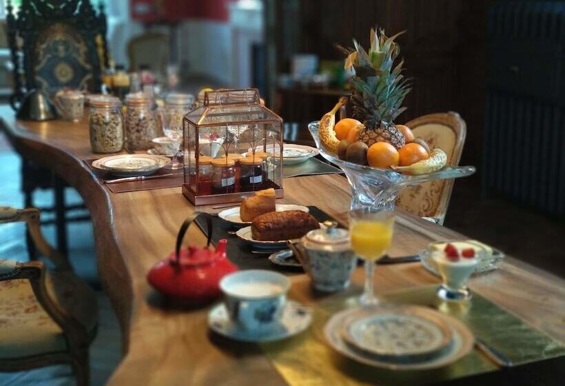 膳宿费 Villa Alecya