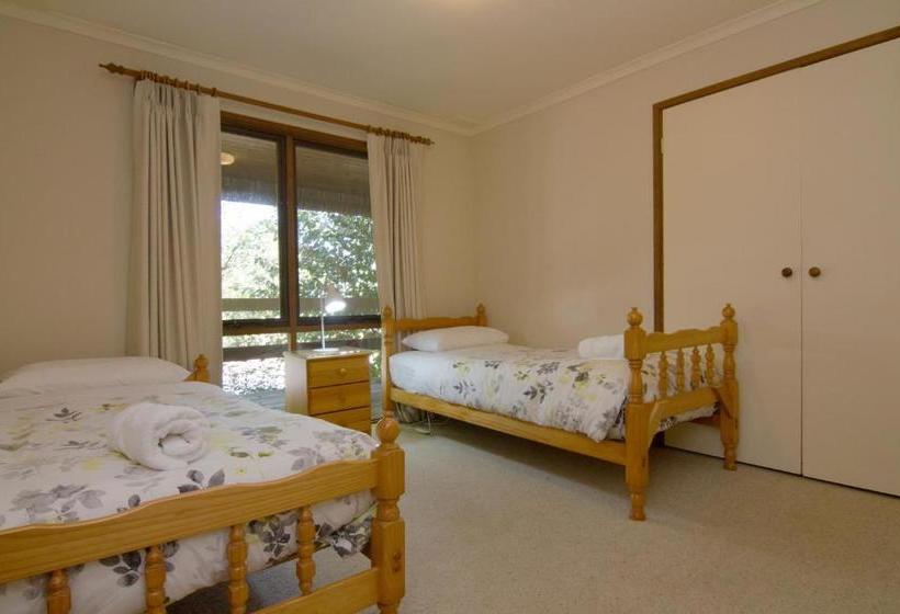 Alrima Lodge, Bright