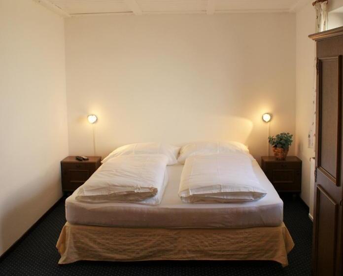 住宿加早餐 Frühstückpension Larson