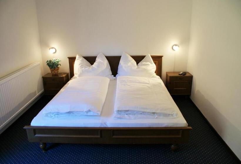 住宿加早餐 Frühstückpension Larson