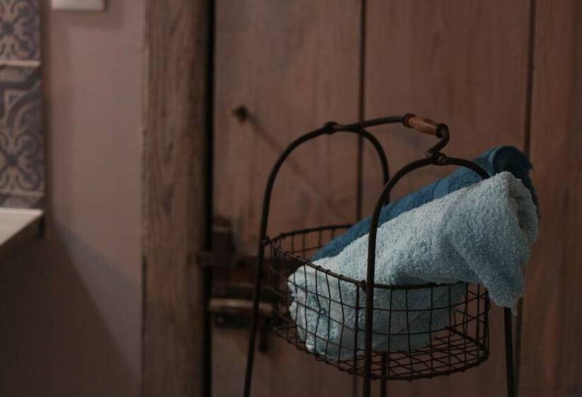 민박 L Albane Chambres D Hotes