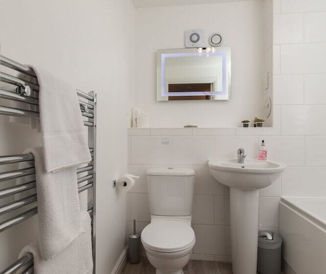 Duloch Apartments Tp