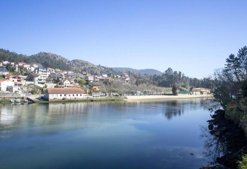 Hostel Albergue O Mesón