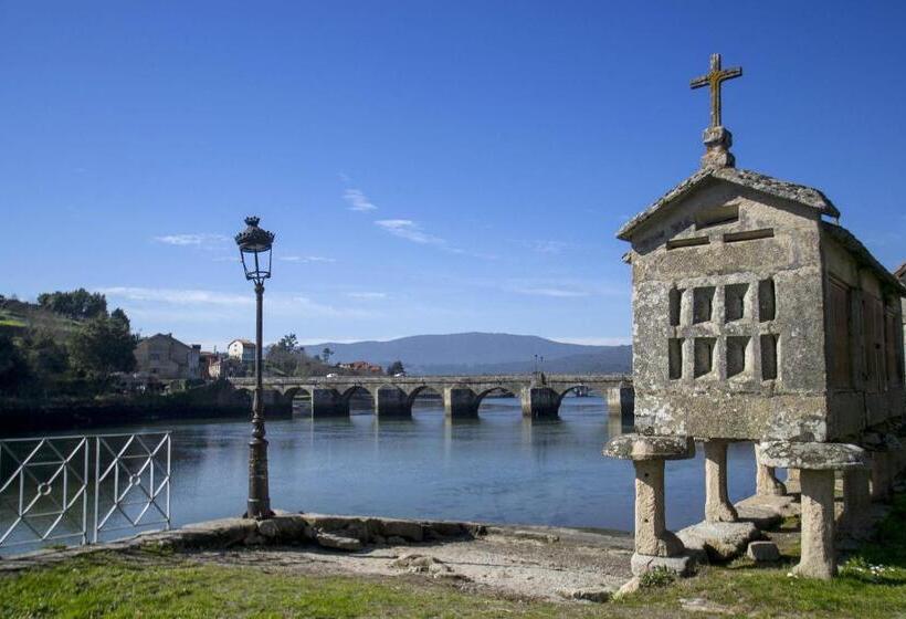 Hostel Albergue O Mesón