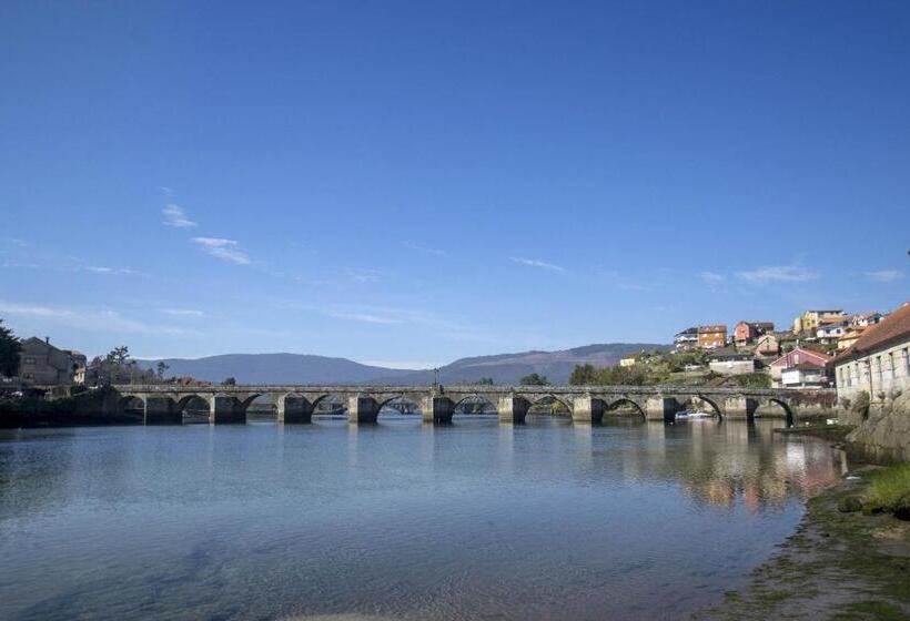 Hostel Albergue O Mesón