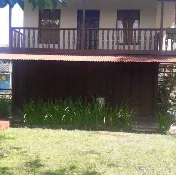 호텔 Cabinas Y Tour Aaron Tortuguero