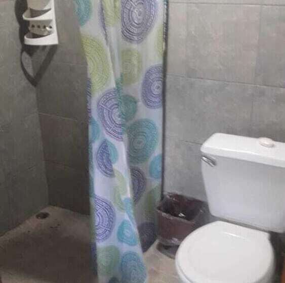 فندق Cabinas Y Tour Aaron Tortuguero