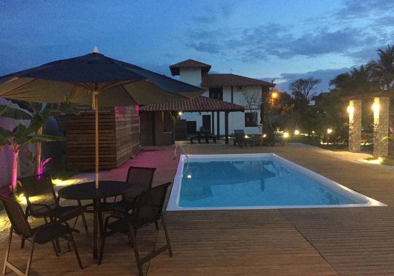 Отель Casa Larrosa Itaúna Adults Only