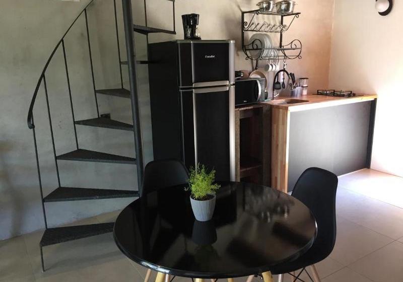 Отель Casa Larrosa Itaúna Adults Only