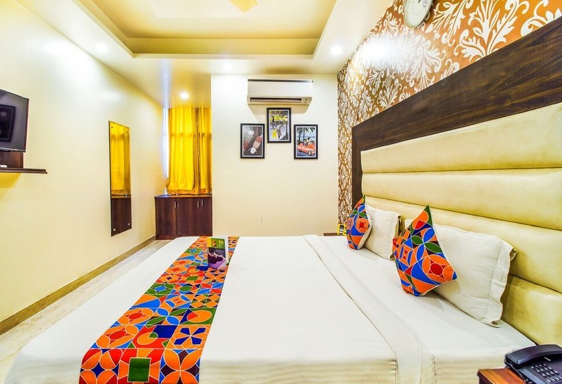 호텔 Fab Raj Palace