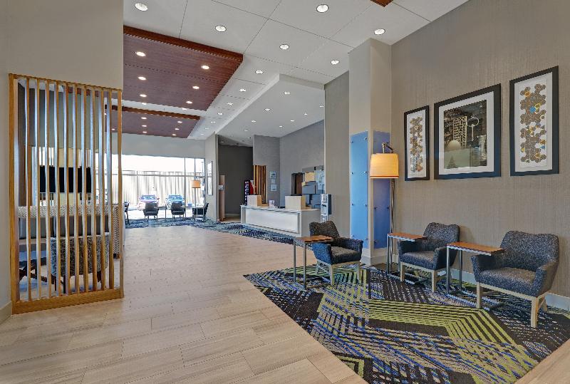 Отель Holiday Inn Express Kingston West By Ihg