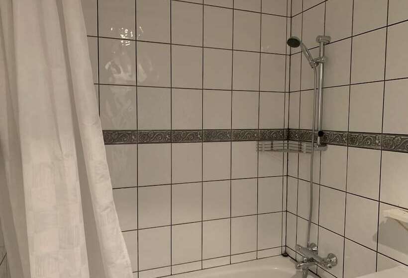 هتل North Star Apartments In Rif   Hostel