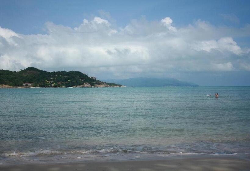 בית מלון כפרי Samui Honey Backpacker Bungalow