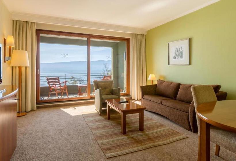 Отель Villarrica Park Lake By Enjoy