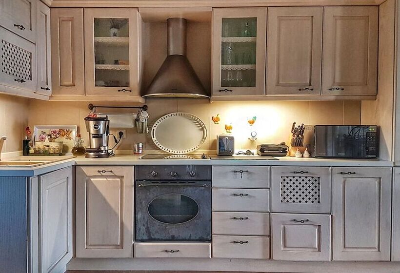 Luxurious Stone House In Elani