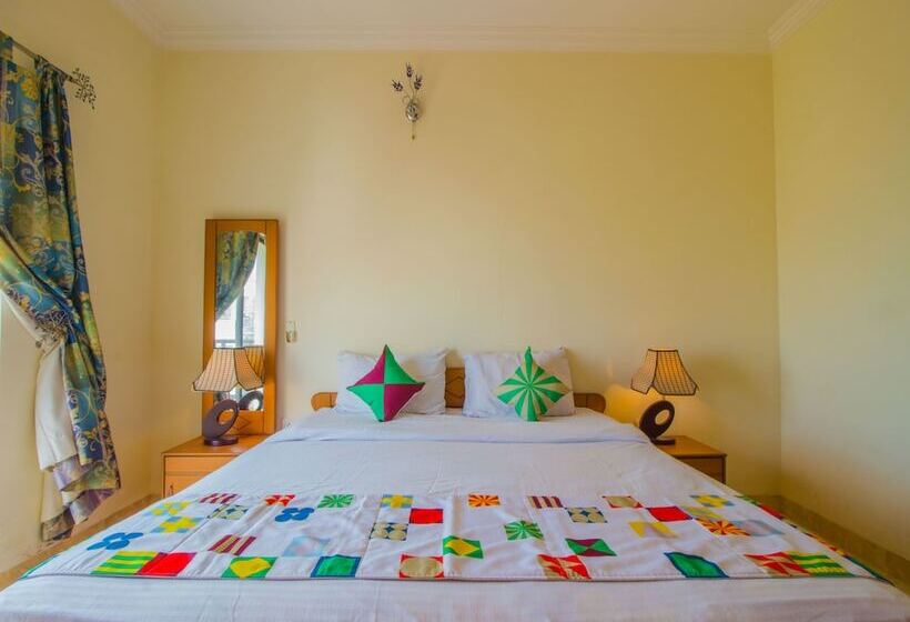 Oyo 12867 Home Luxurious 2bhk Near Airport