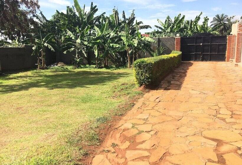 پانسیون A Home To Remember Guest House