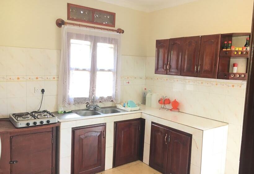 پانسیون A Home To Remember Guest House