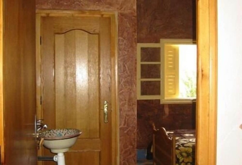 پانسیون Complexe Collier D  Ambre