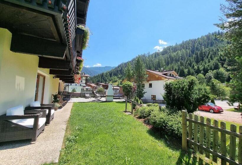 بنسيون Das Landhaus