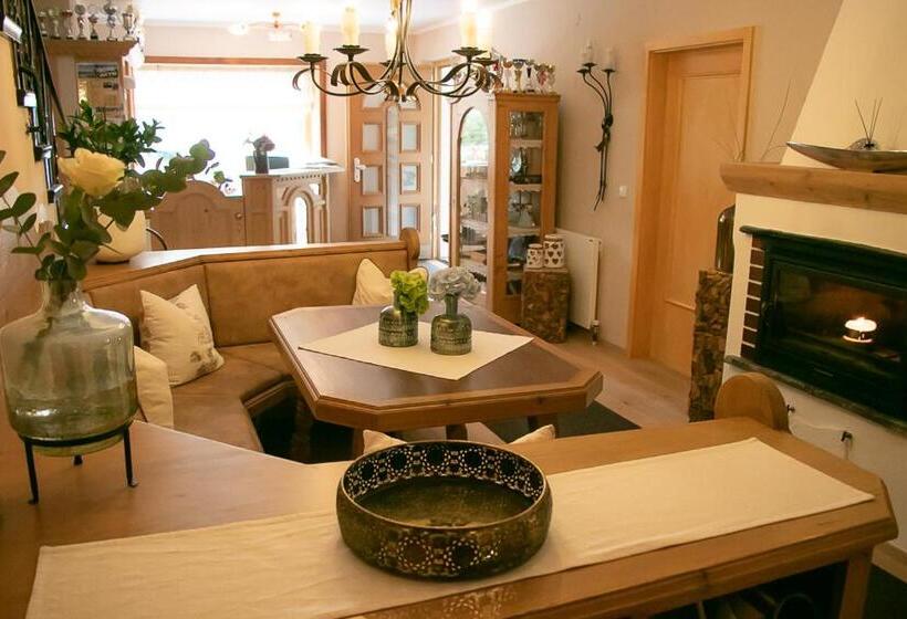 بنسيون Das Landhaus