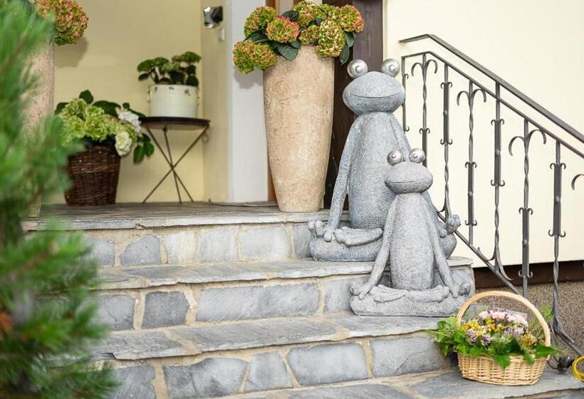 بنسيون Das Landhaus