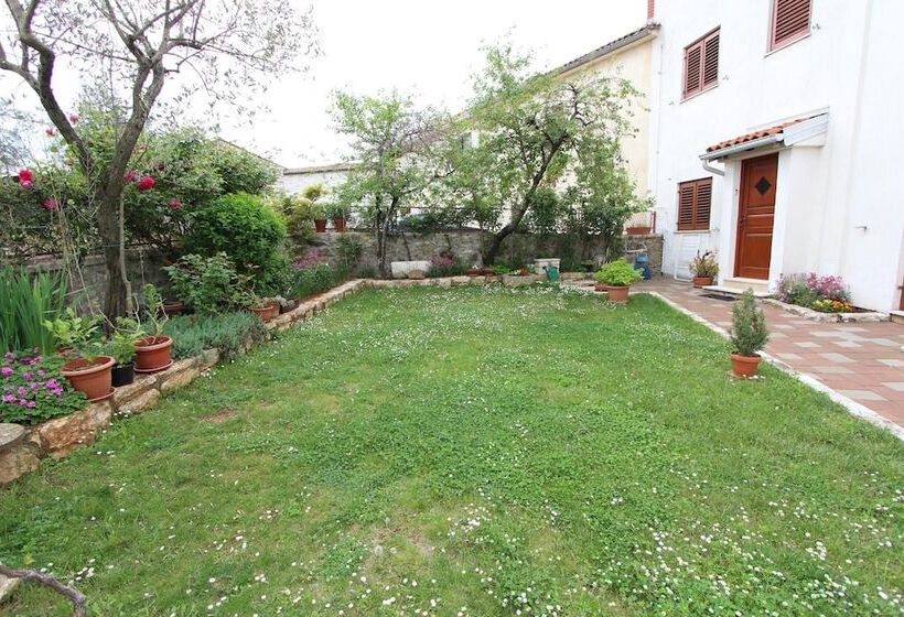 بنسيون Guest House Liliana