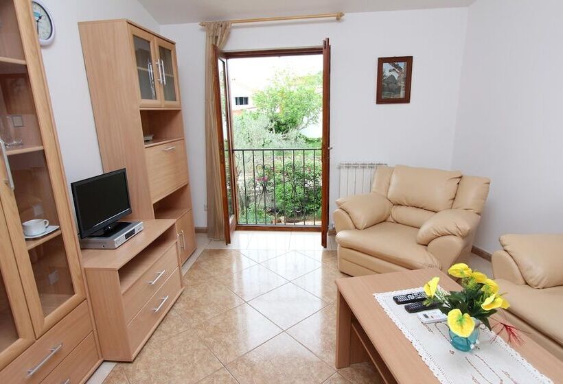 بنسيون Guest House Liliana