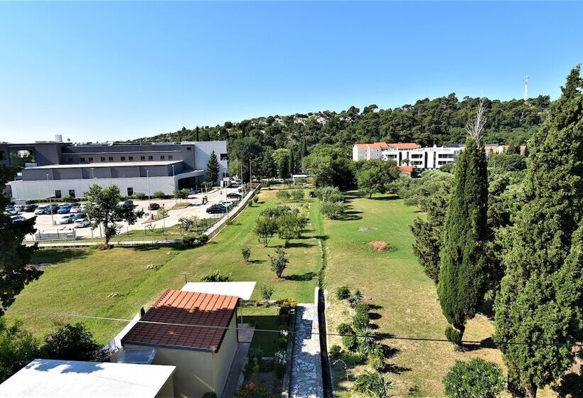 بنسيون Guesthouse Kanjuo