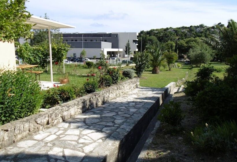 بنسيون Guesthouse Kanjuo