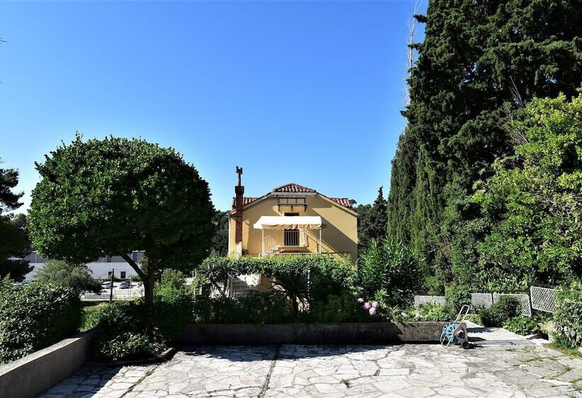 بنسيون Guesthouse Kanjuo