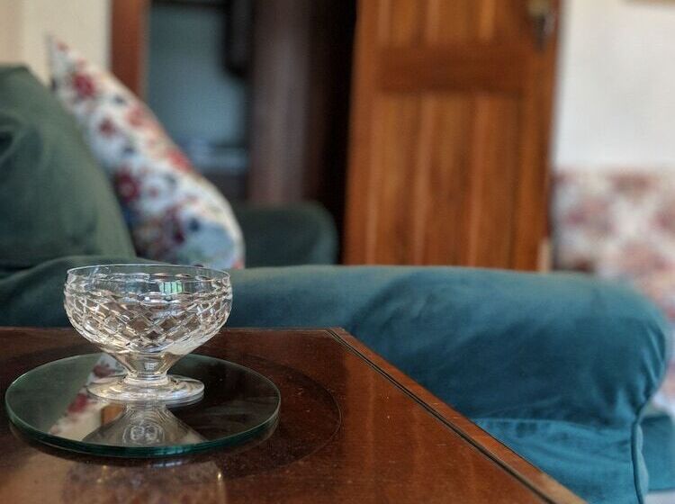 بنسيون Hemsworth Estate