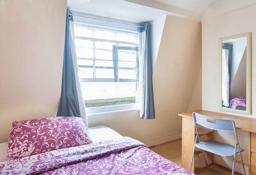 פנסיון Keysan House 5