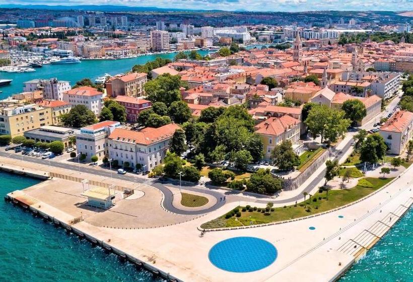 膳宿费 Kiko Luxury Accommodation