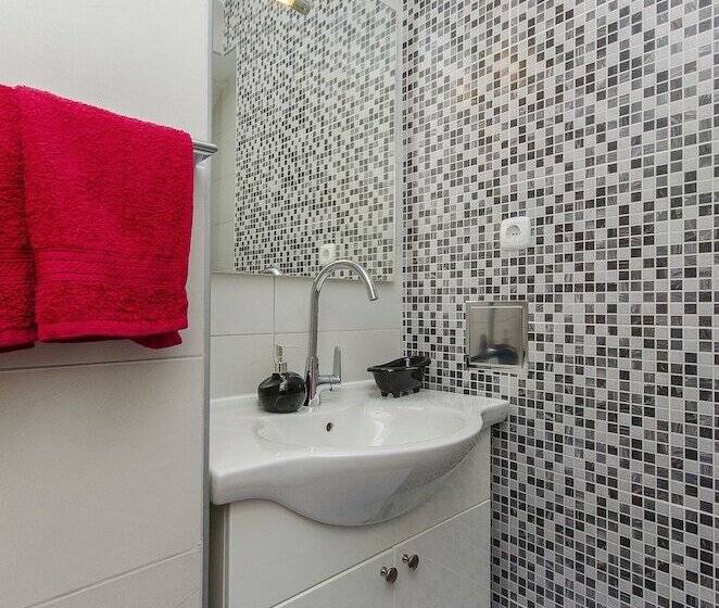 펜션 Luxury Lidija Rooms