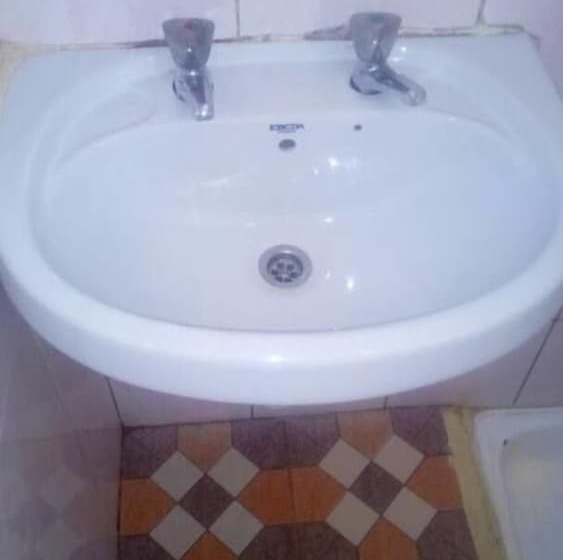 پانسیون Nuel Residence Entebbe